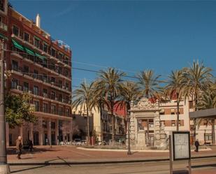 Exterior view of Apartment to rent in  Valencia Capital  with Air Conditioner, Heating and Furnished