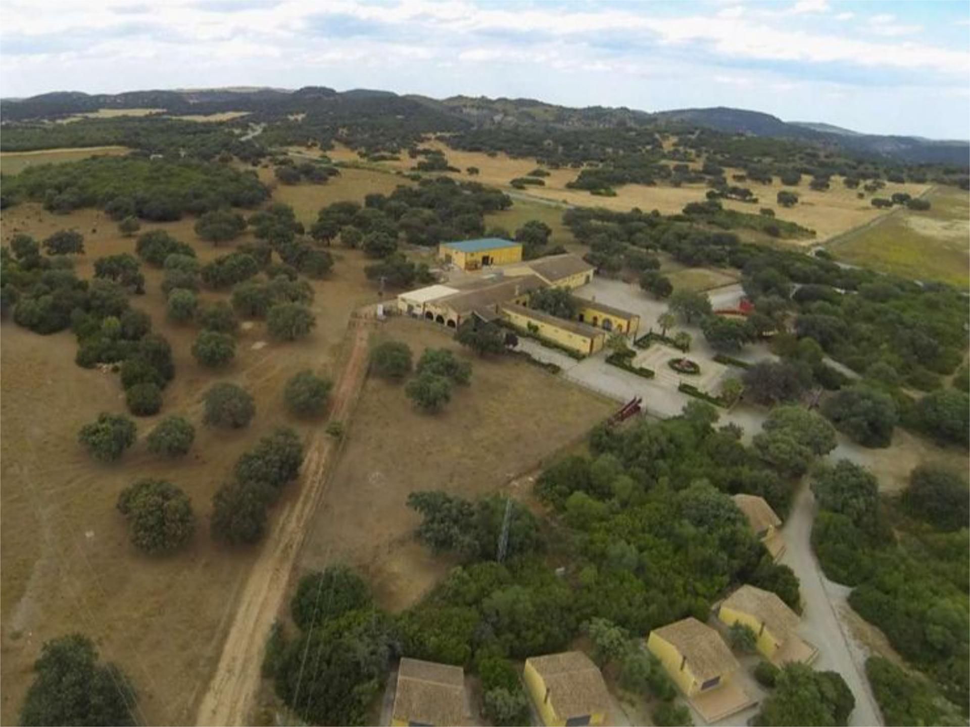 Vista exterior de Finca rústica en venda en Los Corrales amb Aire condicionat, Calefacció i Jardí privat