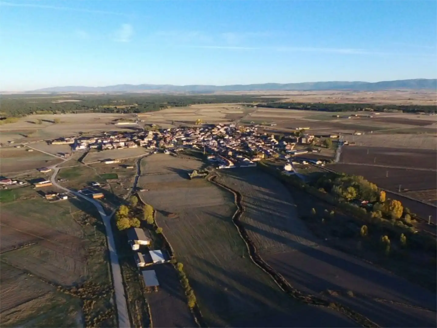 Außenansicht von Wohnung zum Verkauf in Aguilafuente mit Heizung, Abstellraum und Möbliert