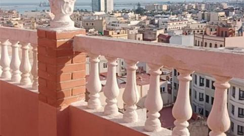 Casa adosada en venda a Calle Río Tajo, 19, Centro, Melilla - imatge 2 Foto 2 de Casa adosada en venda a Calle Río Tajo, 19, Centro, Melilla