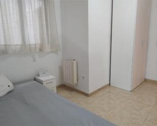 Flat to share in Carrer de Fra Pere Gonell, 5, Casco Urbano