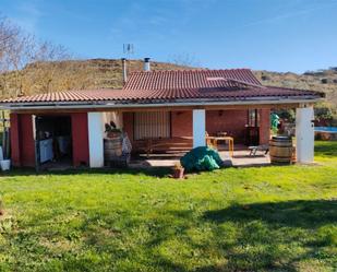 Jardí de Finca rústica en venda en Murillo de Río Leza amb Jardí privat, Terrassa i Piscina