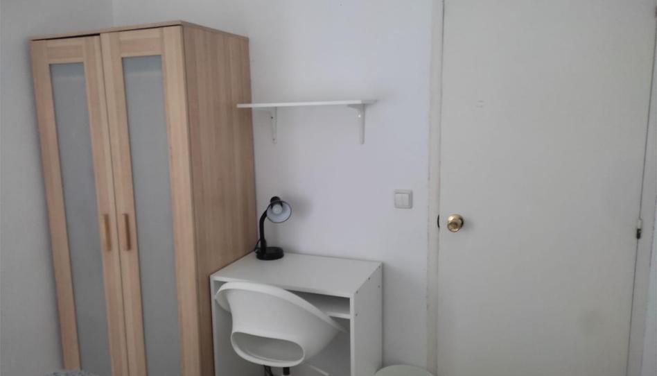 Foto 1 de Pis per a compartir a Plaza Mayor, 13, Descubridores - Escritores, Madrid