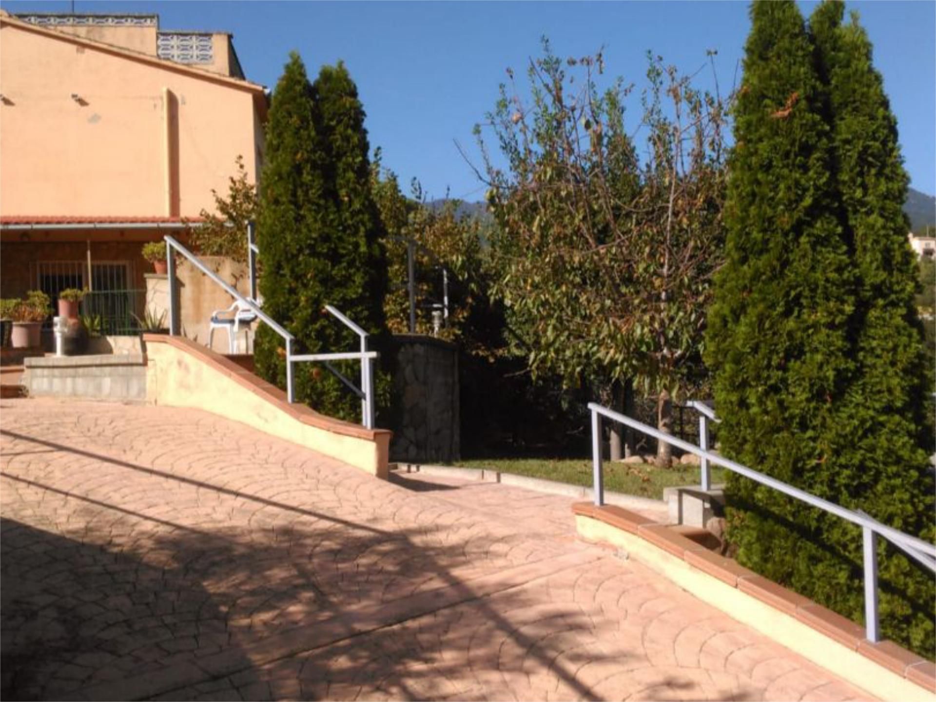 Vista exterior de Casa o xalet en venda en Riells i Viabrea amb Terrassa, Piscina i Balcó