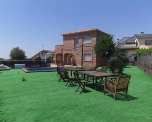 Terrassa de Casa adosada en venda en Bigues i Riells amb Terrassa i Piscina