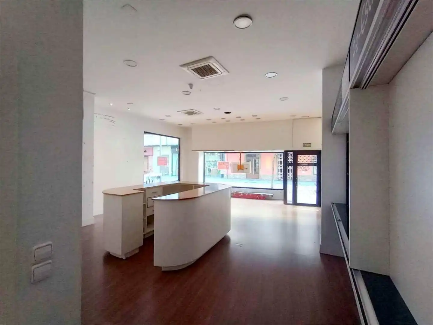 Commercial properties for rent in Rúa do Alcalde Rey Daviña, 43, Vilagarcía Commercial properties for rent in Vilagarcía de Arousa with Air Conditioner, Parquet flooring and Furnished