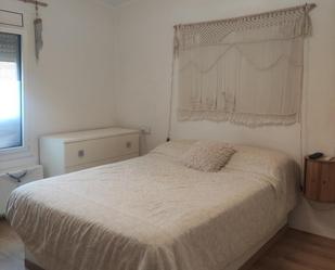 Bedroom of Flat to share in  Barcelona Capital  with Air Conditioner, Heating and Parquet flooring