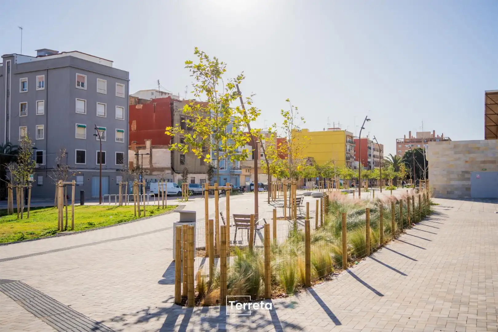 Außenansicht von Wohnung zur Miete in  Valencia Capital mit Klimaanlage, Terrasse und Balkon