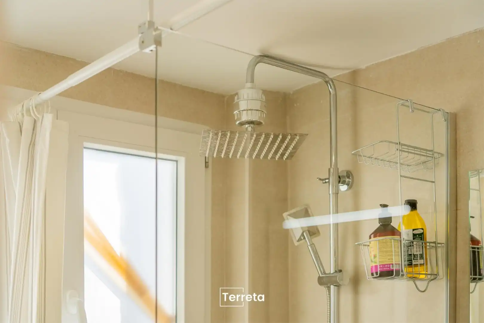Badezimmer von Wohnung zur Miete in  Valencia Capital mit Klimaanlage, Terrasse und Balkon
