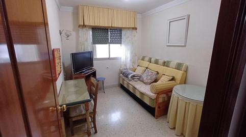 Foto 2 de Piso para compartir en Avenida la Manzanilla, 11, Santiago - Coronación, Cádiz