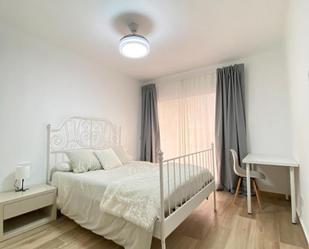 Bedroom of Flat to share in  Tarragona Capital  with Furnished, Oven and Washing machine