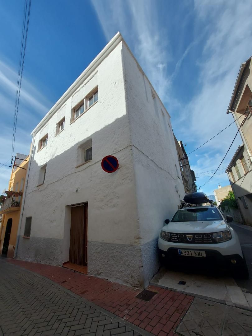 Exterior view of Single-family semi-detached for sale in Godall  with Air Conditioner and Terrace