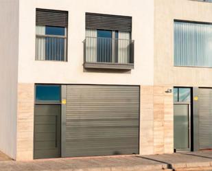 Vista exterior de Casa o xalet en venda en Montgat amb Aire condicionat, Terrassa i Balcó