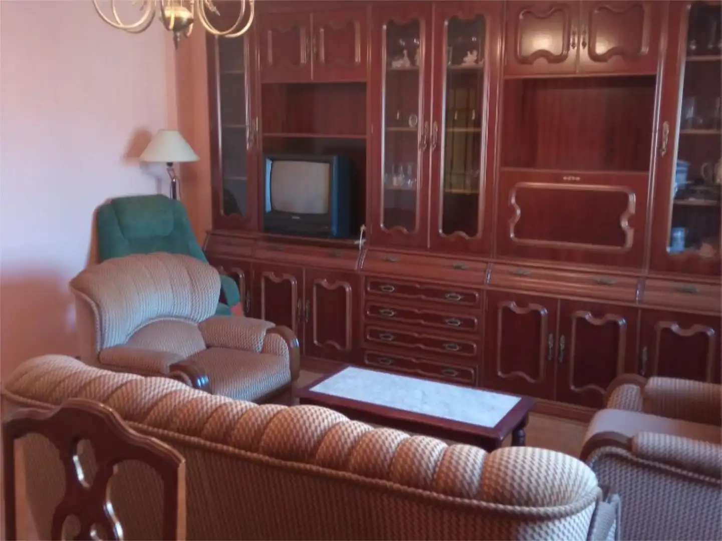 Piso en venta en Calle Real, 31, Villaturiel Sala de estar de Piso en venta en Villaturiel con Trastero, Amueblado y Balcón