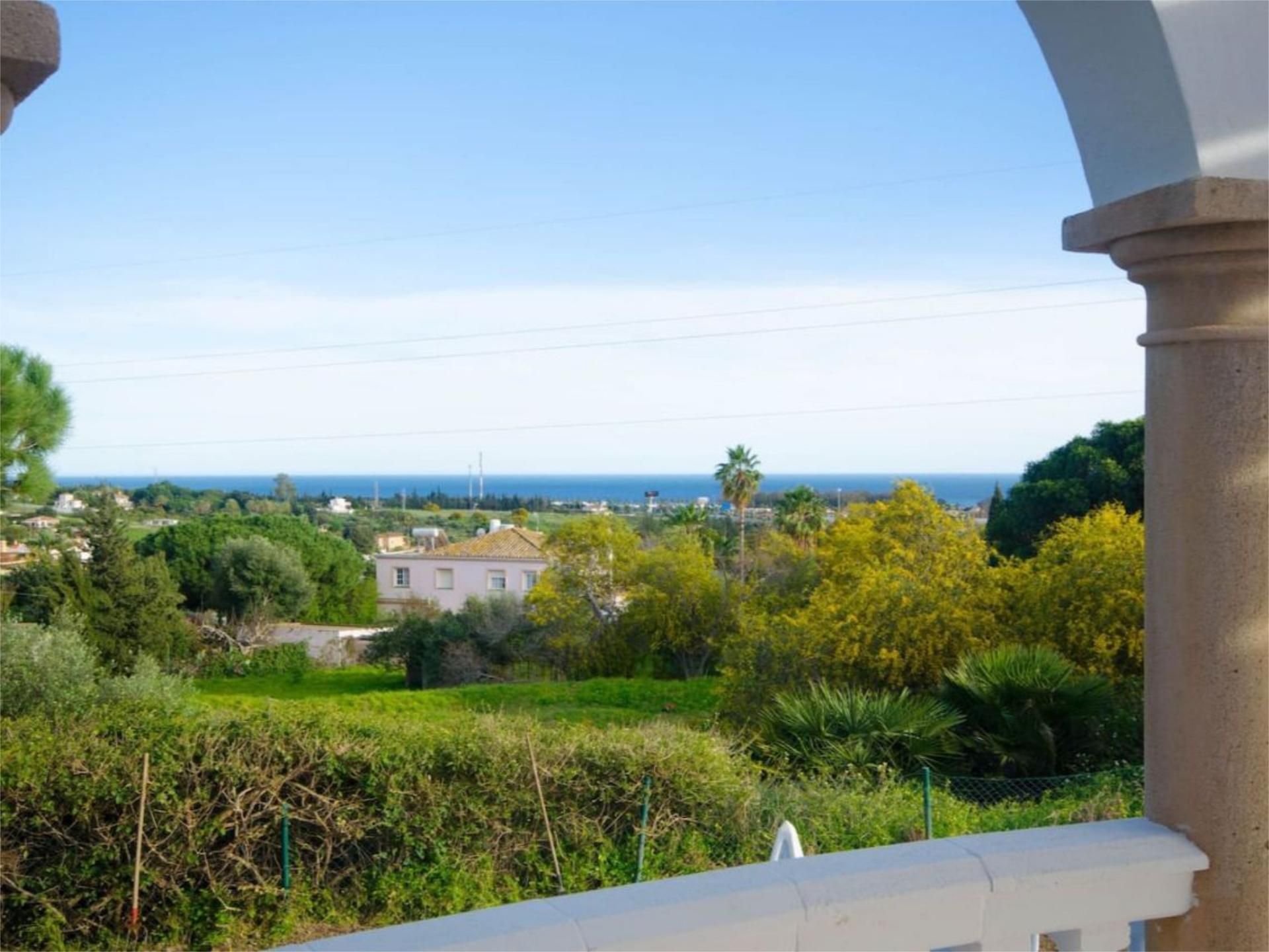 Vista exterior de Casa o xalet en venda en Estepona