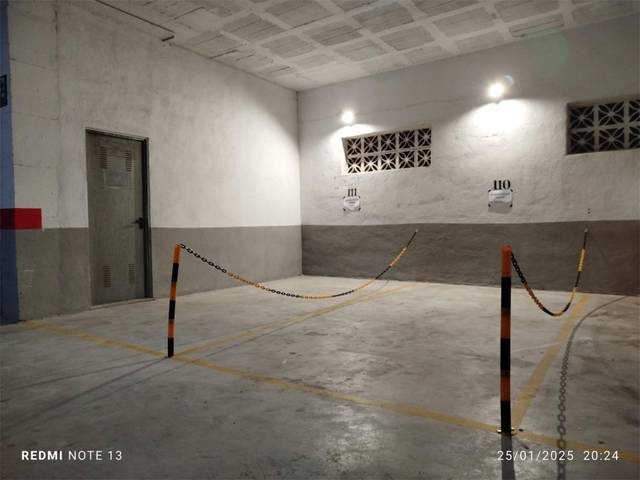 Garaje en Alquiler en Calle Muerdago, 2 en Los Nadales - Tio Charles