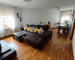 Living room of Flat for sale in Cerdanyola del Vallès  with Air Conditioner