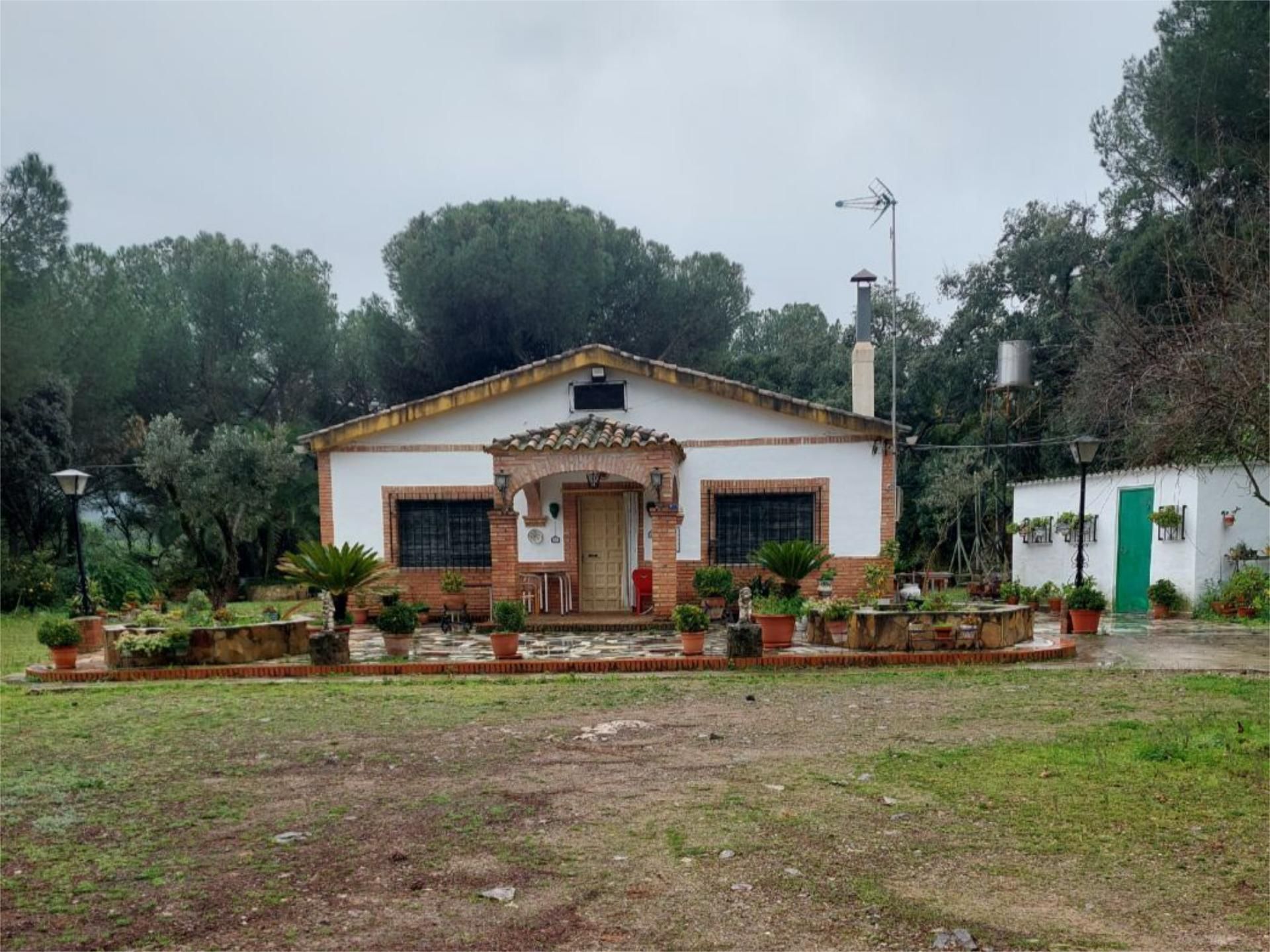 Vista exterior de Casa o chalet en venta en  Córdoba Capital con Aire acondicionado, Calefacción y Jardín privado