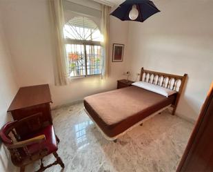 Bedroom of Study to share in  Granada Capital  with Air Conditioner, Private garden and Terrace