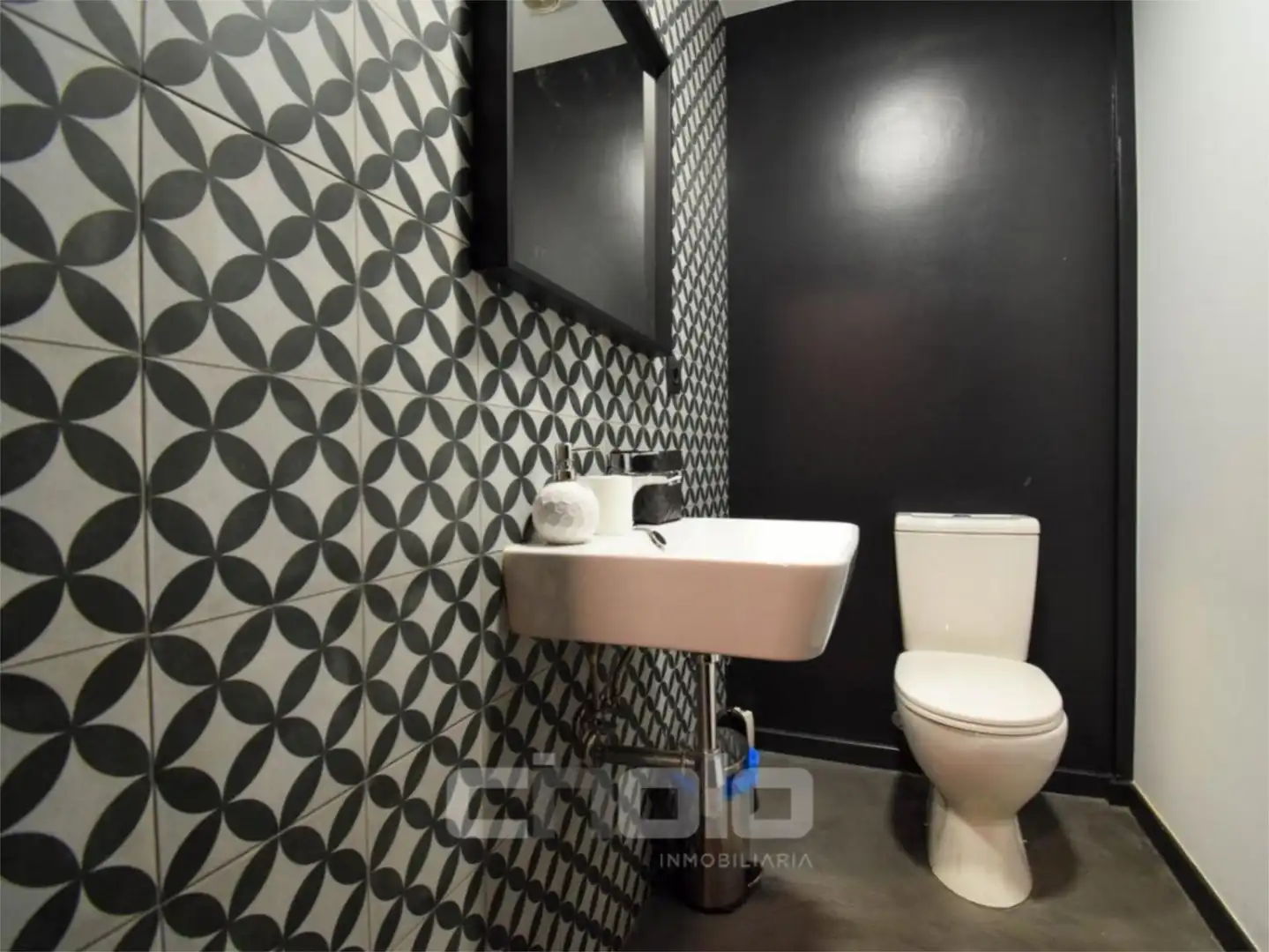 Local en venta en Rúa Túnel de Oural, 82, A Piriganlla - Albeiros - Garabolos Baño de Local en venta en Lugo con Aire acondicionado, Calefacción y Amueblado