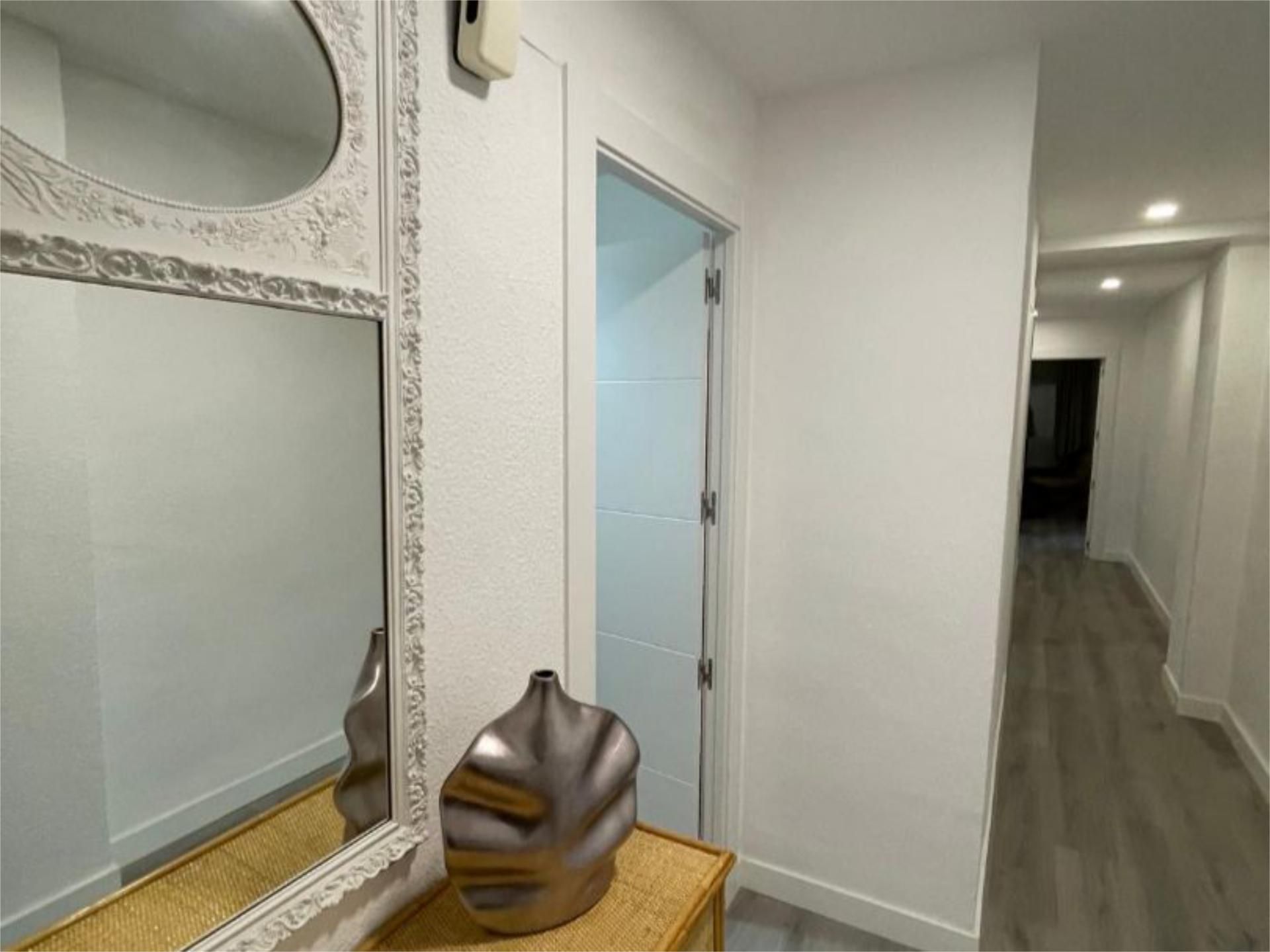 Pis de lloguer en  Granada Capital amb Moblat i Balcó