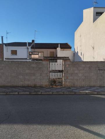 Terreno en Venta en Calle Vicente Aleixandre, 50 en Torredonjimeno
