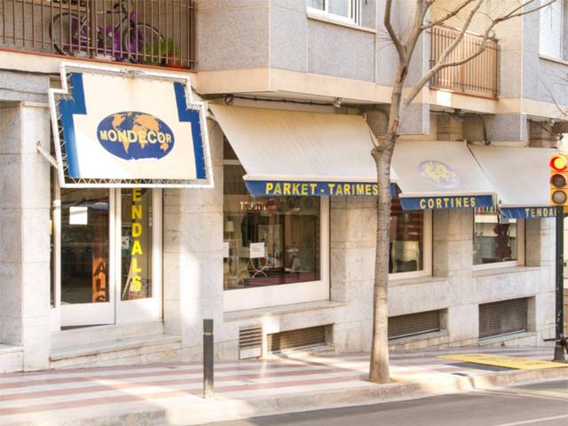 Local comercial en Venta en Avinguda Joan XXIII, 34 en Centre