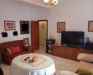 Sala d'estar de Casa o xalet en venda en El Viso del Alcor amb Terrassa