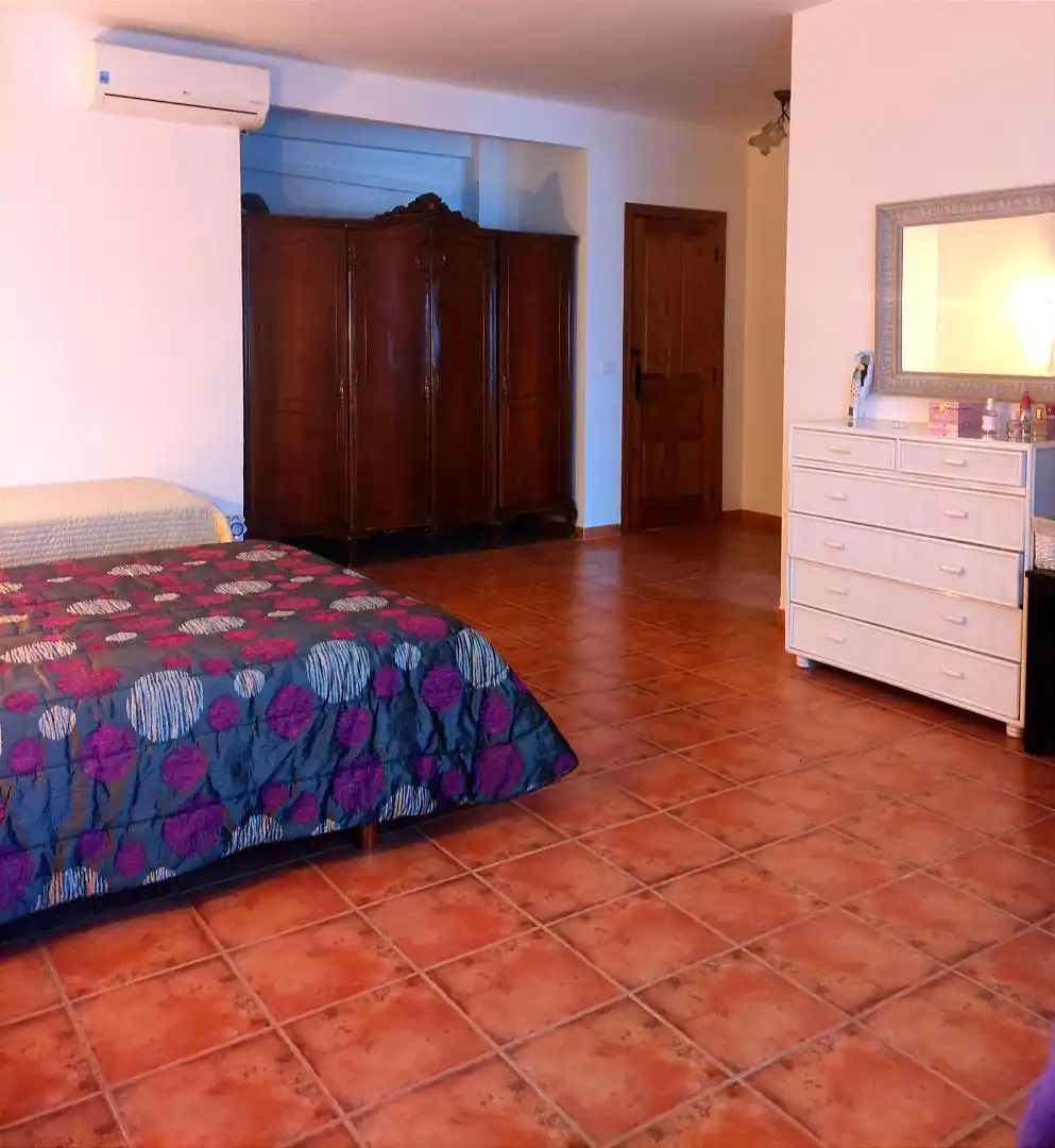 Habitación de Casa o chalet en venta en Porzuna con Aire acondicionado, Calefacción y Jardín privado