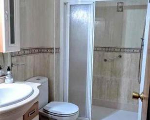 Bathroom of Flat to rent in  Córdoba Capital  with Heating, Private garden and Furnished