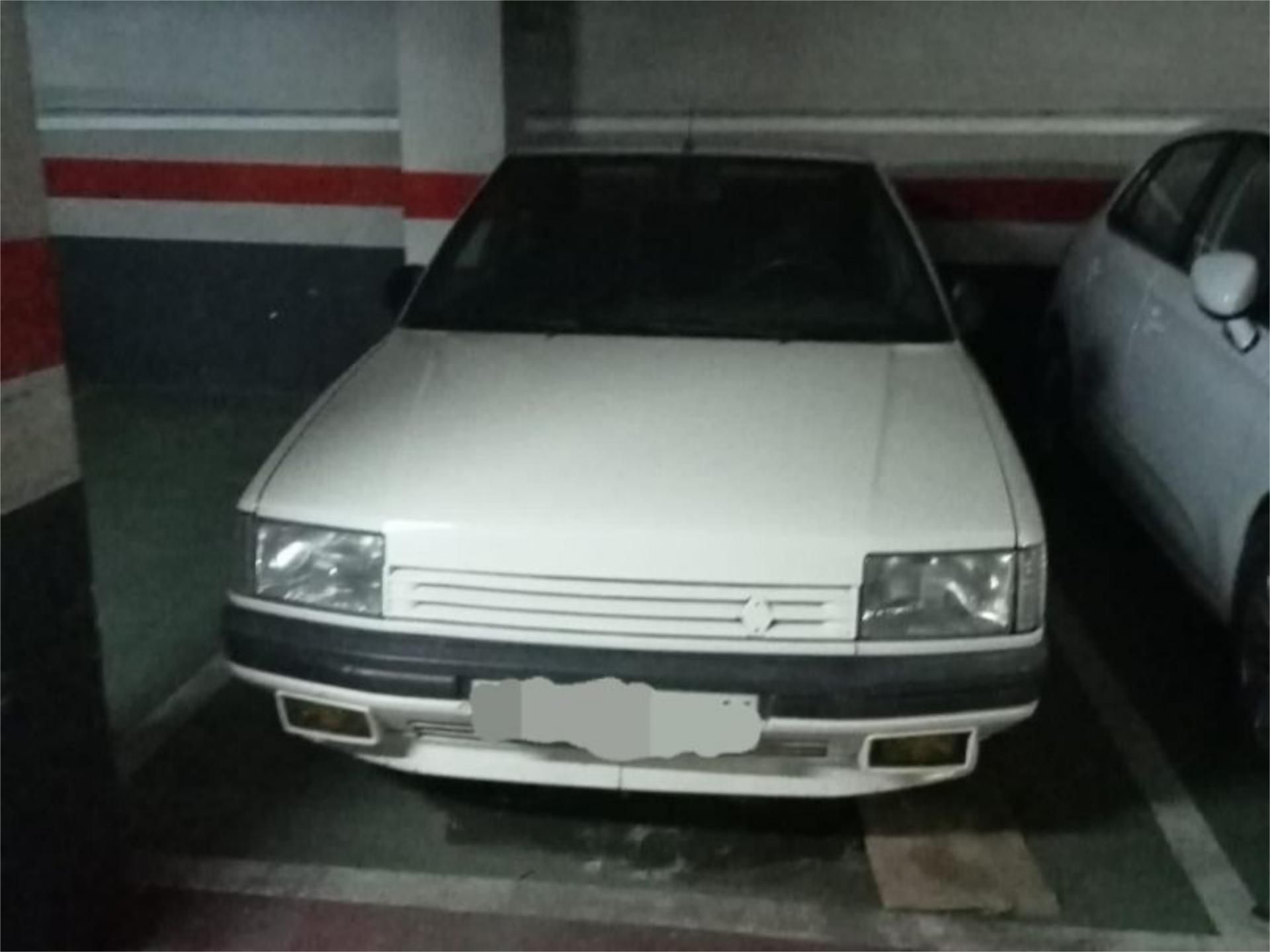 Exterior view of Garage for sale in Badalona