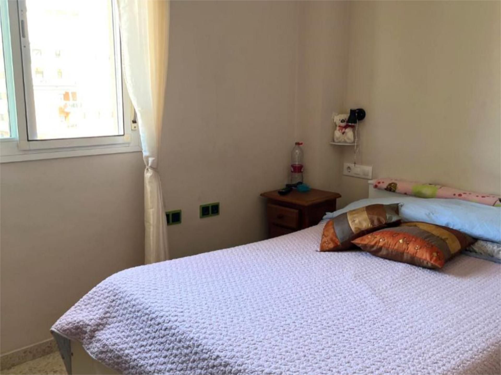 Habitación de Piso en venta en La Línea de la Concepción