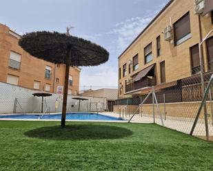 Swimming pool of Flat for sale in Alameda de la Sagra  with Air Conditioner and Swimming Pool