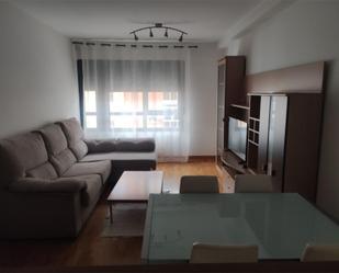 Sala d'estar de Apartament de lloguer en Burgos Capital amb Calefacció, Moblat i Videoporter