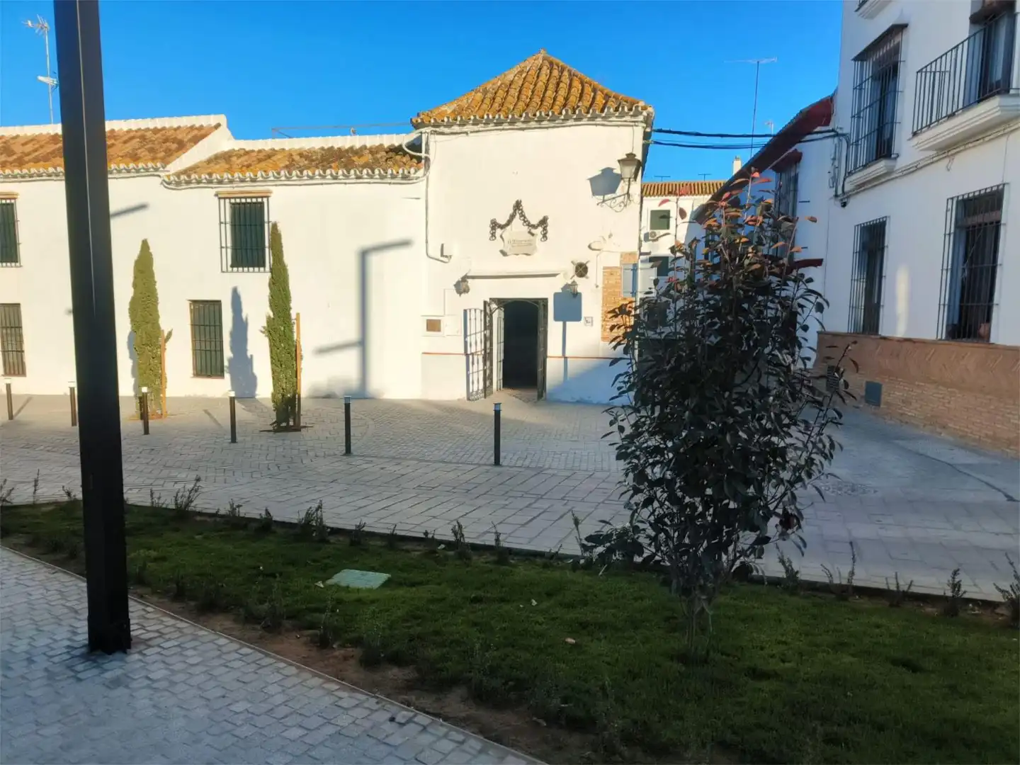 Vista exterior de Casa adosada en venta en Carmona