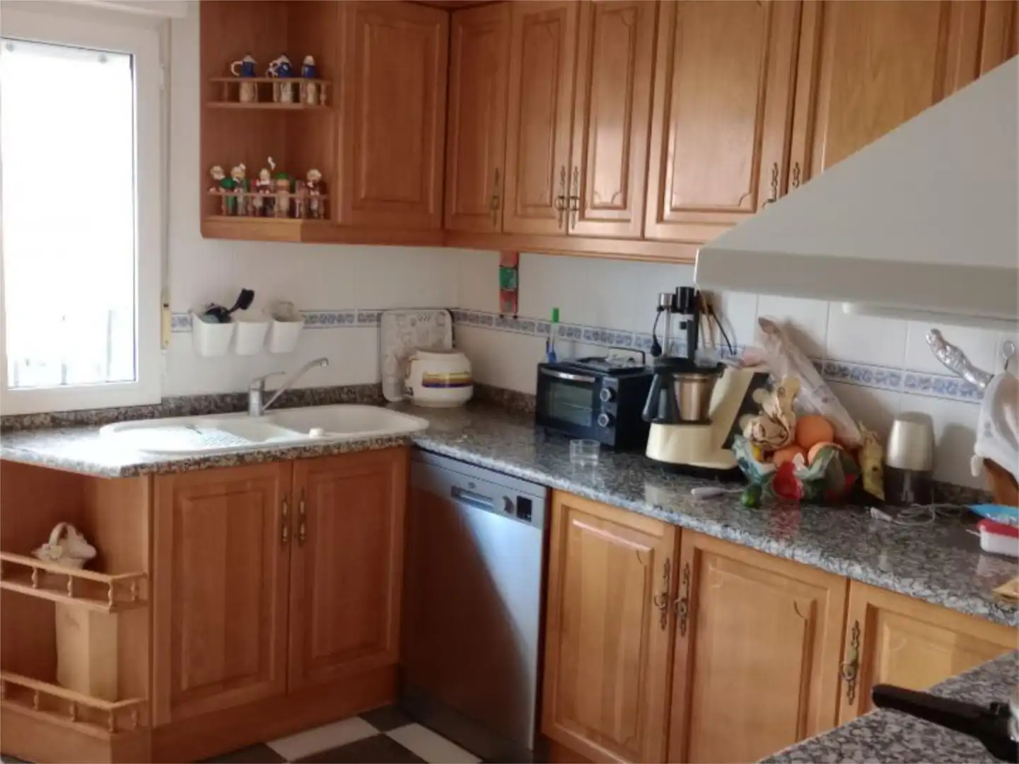 Casa o chalet en venta en Calle la Pinta, 15, Cedillo del Condado Cocina de Casa o chalet en venta en Cedillo del Condado con Calefacción, Jardín privado y Amueblado