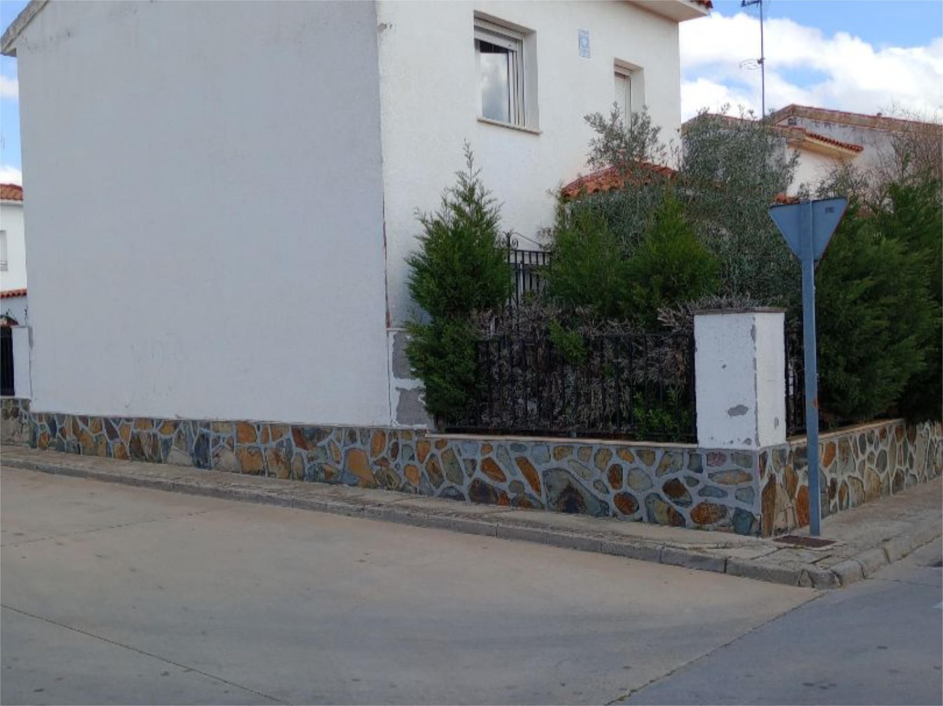 Exterior view of House or chalet for sale in Cedillo del Condado