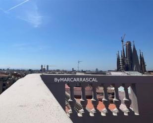 Exterior view of Flat for sale in  Barcelona Capital  with Air Conditioner