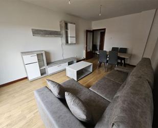 Living room of Flat to rent in Valencia de Don Juan  with Heating, Parquet flooring and Terrace