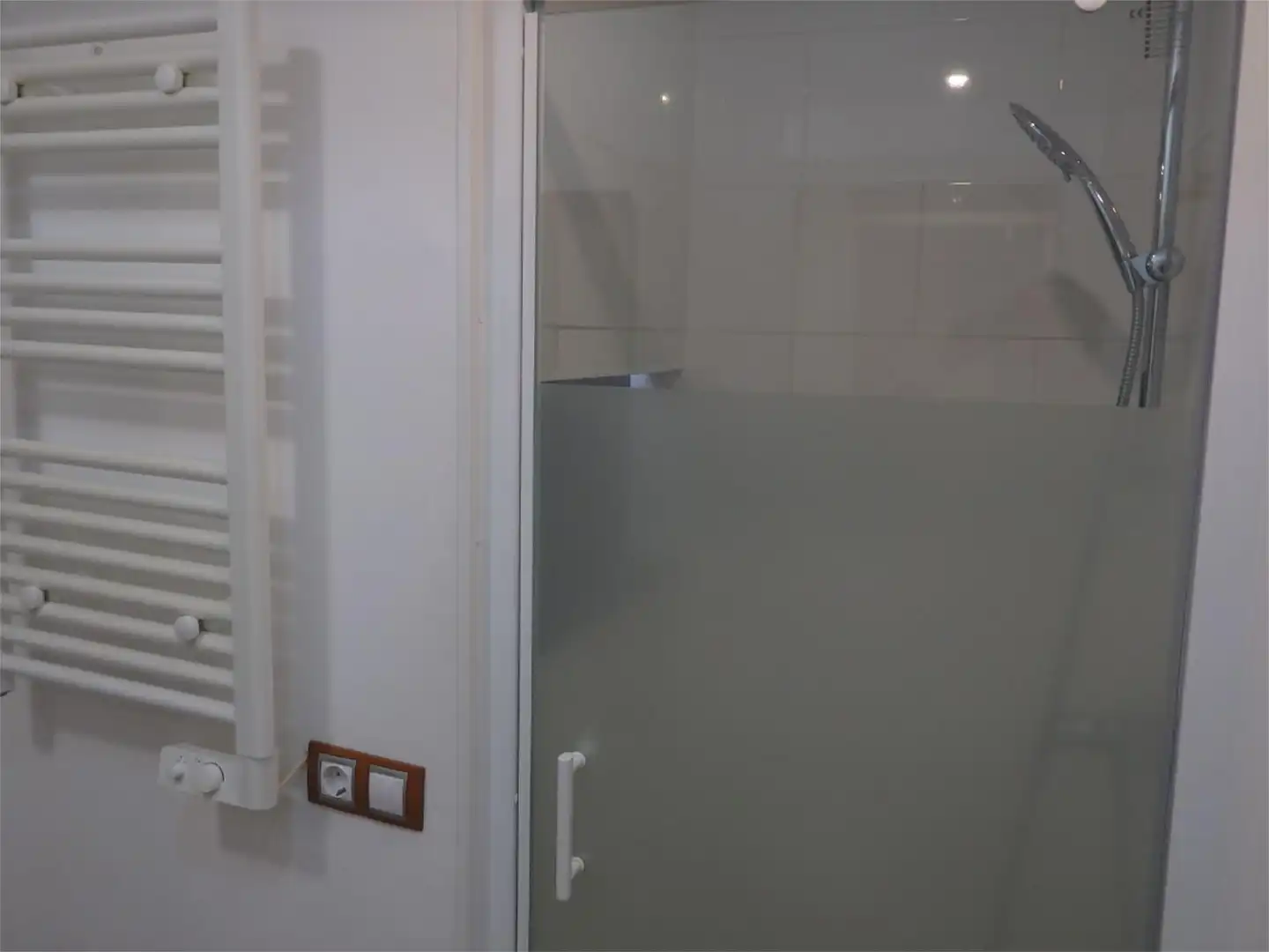 Einfamilien-Reihenhaus zum Verkauf in Carrer Major, 16, Vilanova d'Escornalbou Badezimmer von Einfamilien-Reihenhaus zum Verkauf in Vilanova d'Escornalbou mit Klimaanlage, Heizung und Privatgarten
