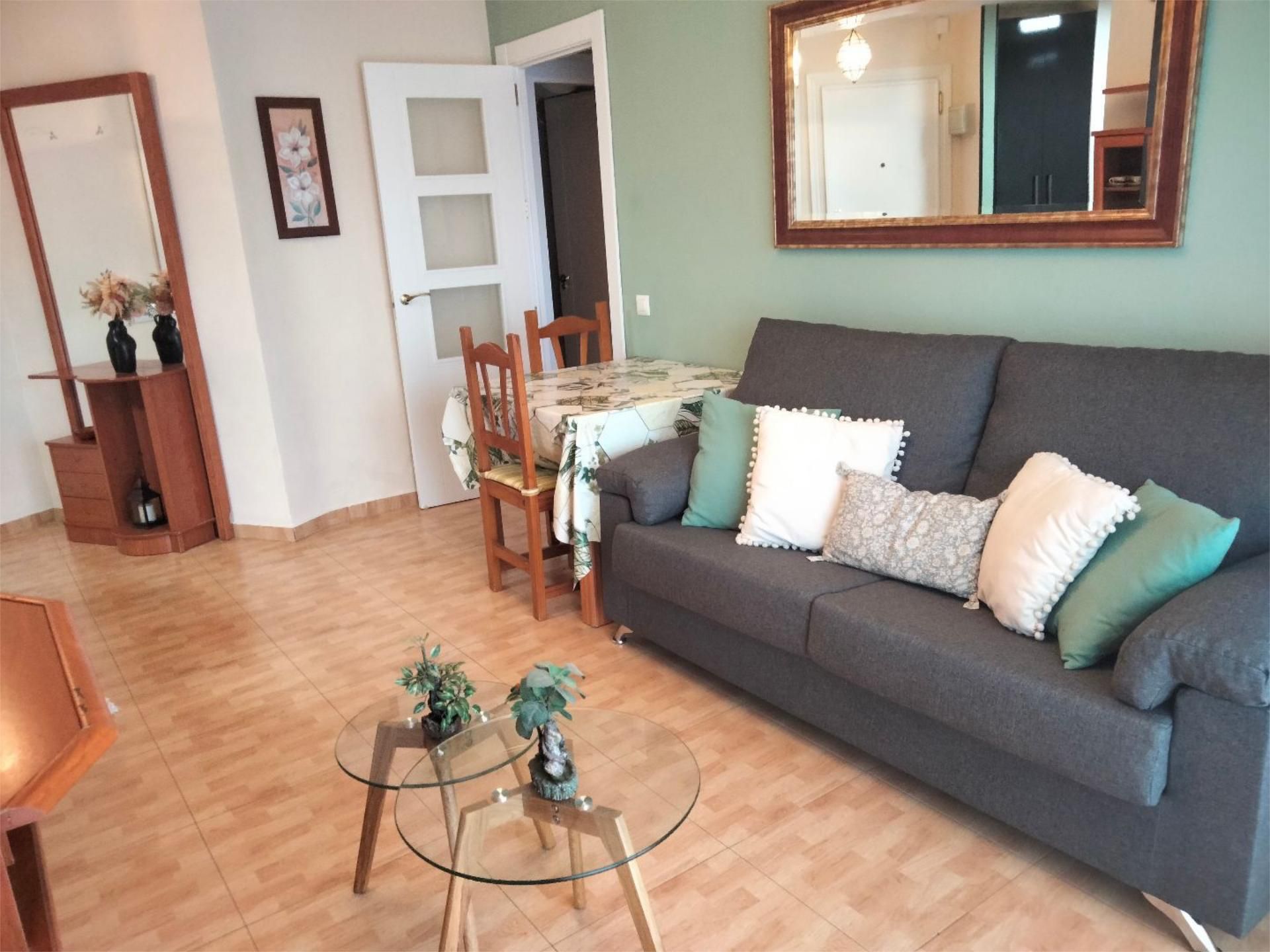 Living room of Flat for sale in Benalmádena  with Air Conditioner, Terrace and Swimming Pool