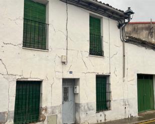 Vista exterior de Casa adosada en venda en Yunquera de Henares amb Terrassa, Traster i Balcó