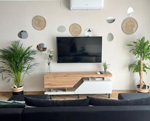 Living room of Flat to rent in Fuengirola  with Air Conditioner, Heating and Parquet flooring