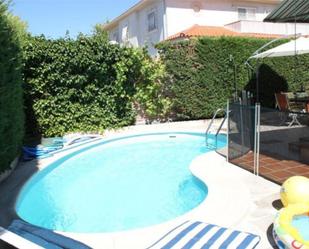 Swimming pool of House or chalet for sale in Brunete  with Air Conditioner, Terrace and Swimming Pool