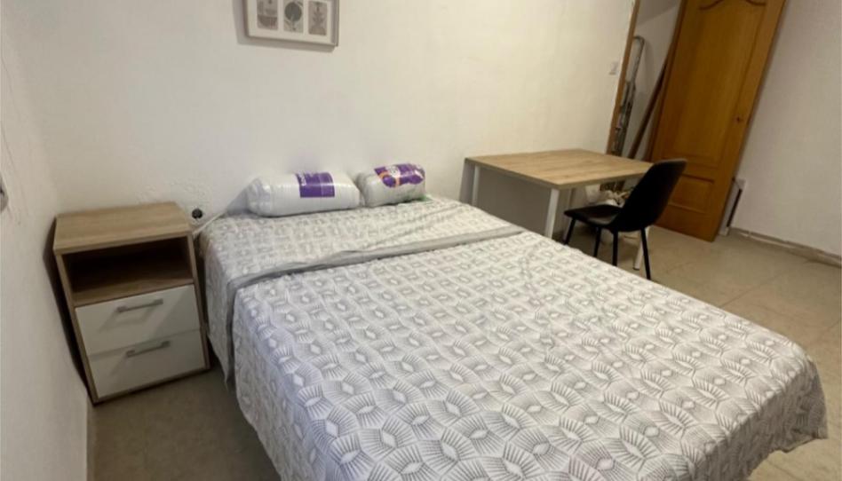 Flat to share in Avenue Avinguda Hispanitat, 40, Nuevo Centro, Valencia - image 1 Photo 1 of Flat to share in Avenue Avinguda Hispanitat, 40, Nuevo Centro, Valencia