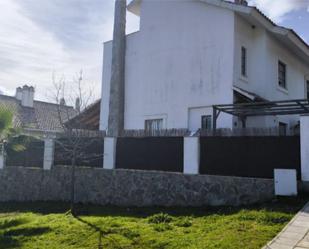 Vista exterior de Casa o xalet de lloguer en Aracena amb Terrassa