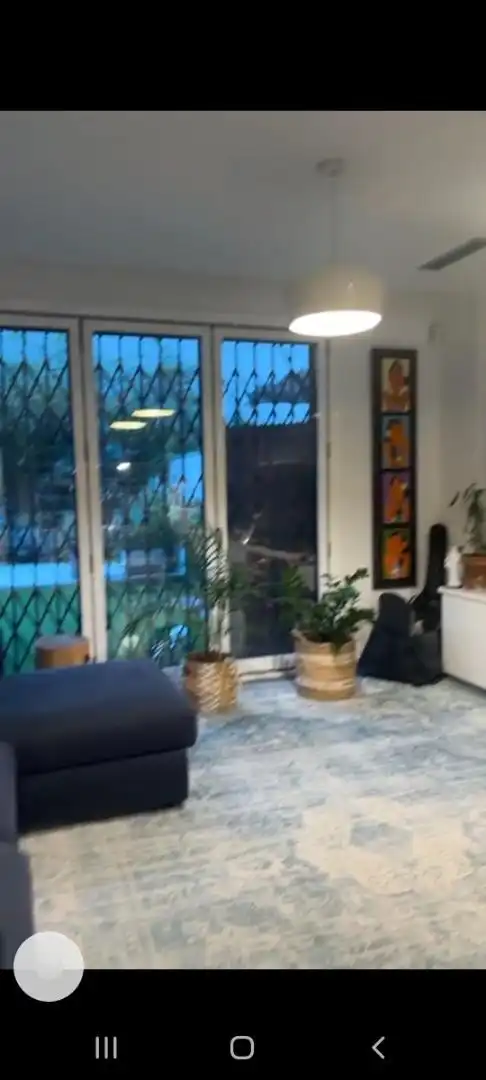 Maisonette zum Verkauf in Carrer de Juan de Sada, 32, Sants-Badal Maisonette zum Verkauf in Barcelona mit Klimaanlage, Heizung und Privatgarten