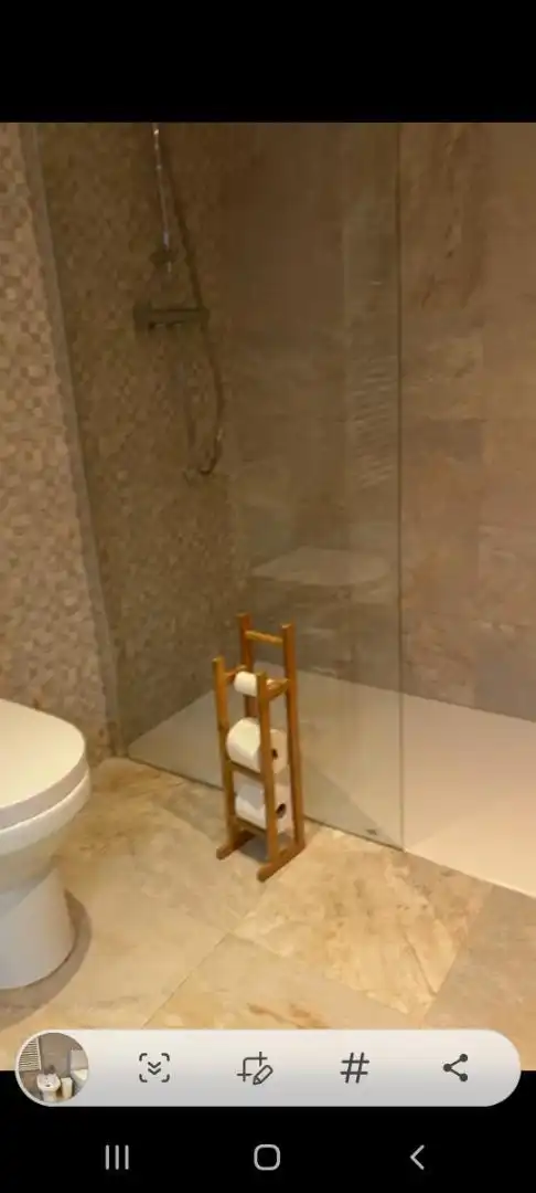 Maisonette zum Verkauf in Carrer de Juan de Sada, 32, Sants-Badal Badezimmer von Maisonette zum Verkauf in Barcelona mit Klimaanlage, Heizung und Privatgarten