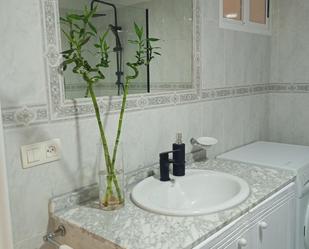 Bathroom of Flat to share in Vilagarcía de Arousa  with Furnished