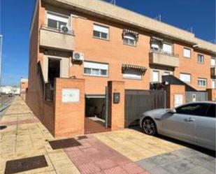 Exterior view of Single-family semi-detached for sale in Mérida  with Terrace